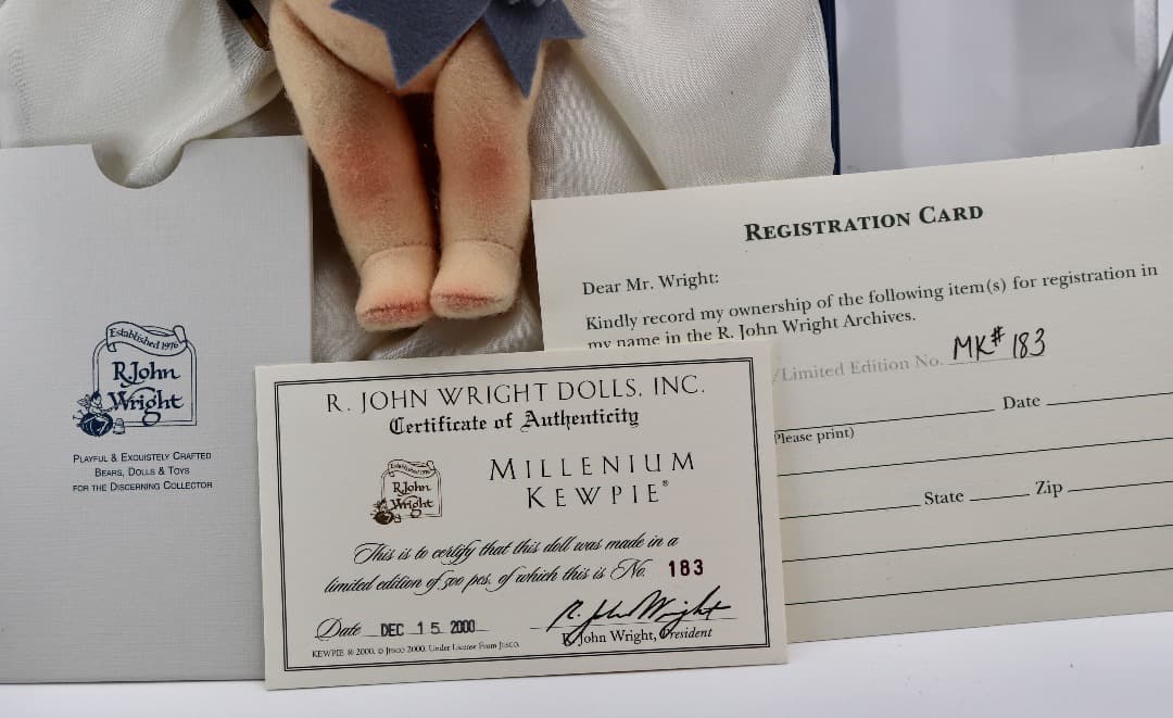 ミリニアム・キューピー R. John Wright 2000年新品在庫