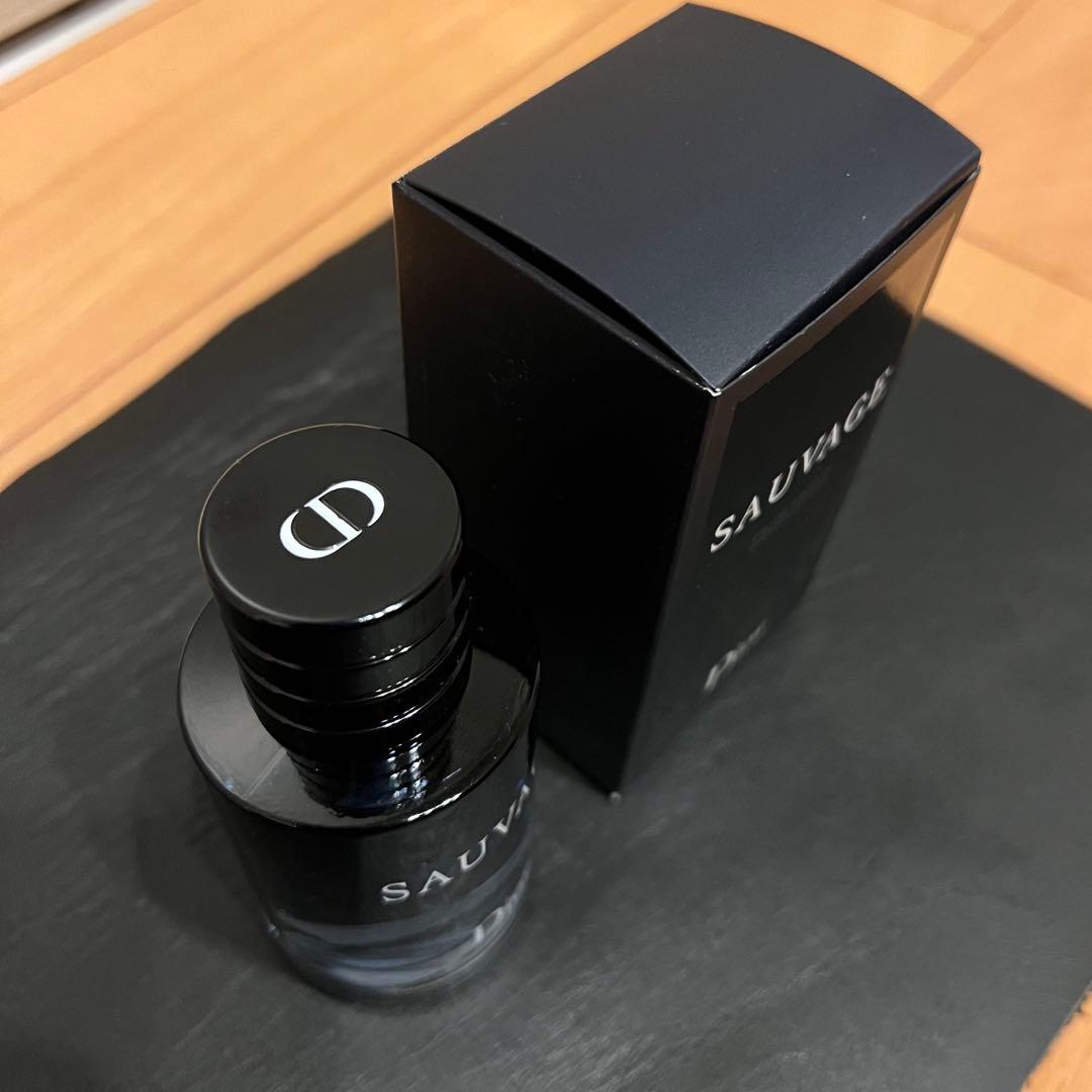★明細あり！ほぼ未使用★超美品！Diorソバージュ EDT 箱付き★