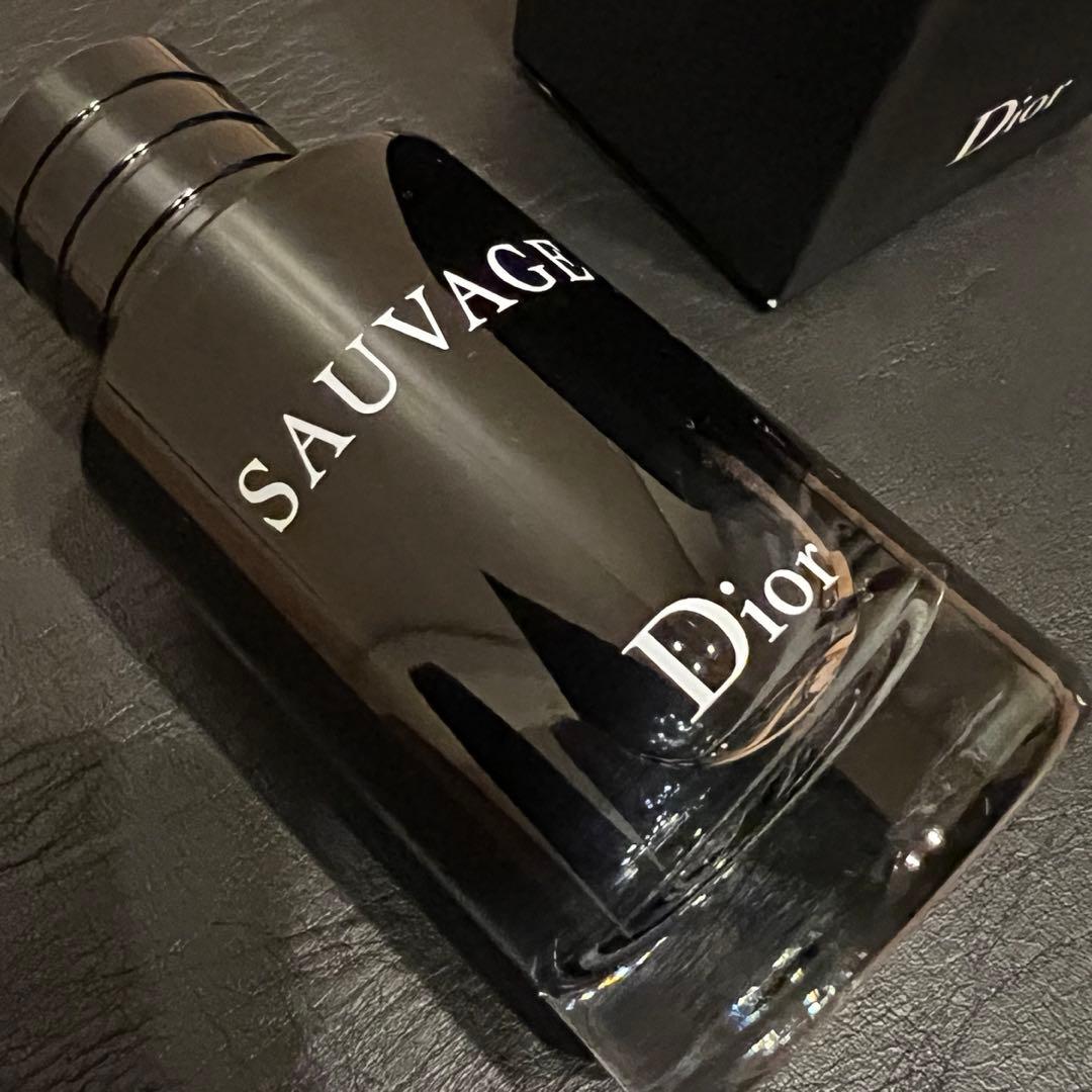 ★明細あり！ほぼ未使用★超美品！Diorソバージュ EDT 箱付き★