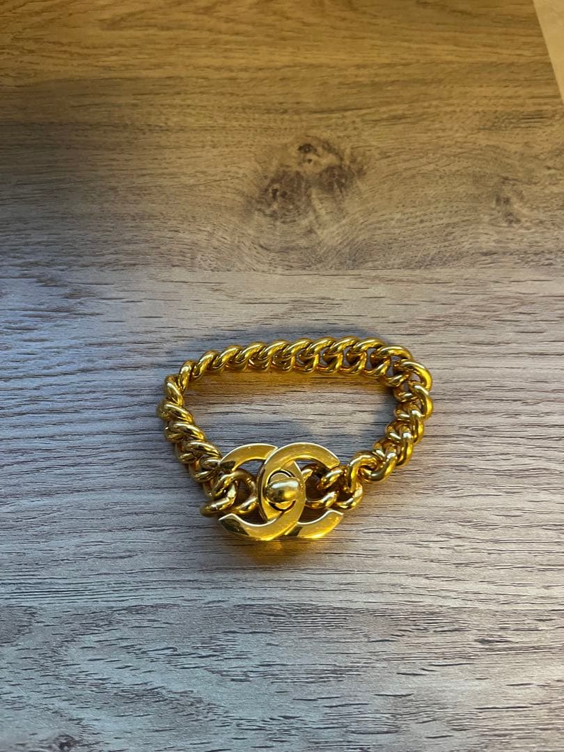 Chanel チェーンブレスレット ゴールド