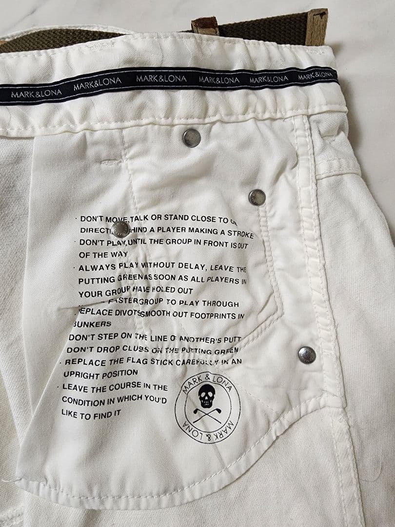 MARK LONA マークアンドロナスカル刺繍 ホワイトゴルフスカート& ベルト