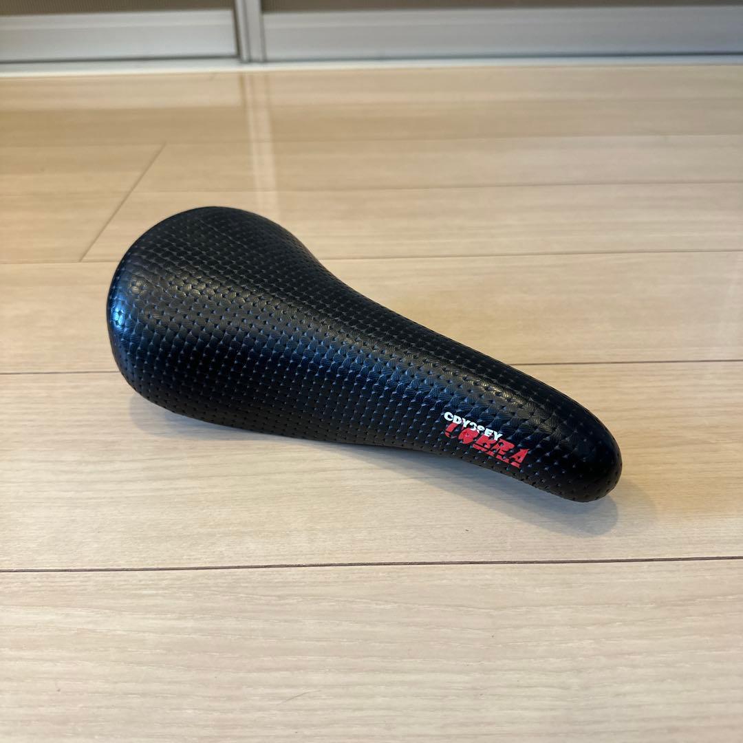 odyssey オデッセイ　コブラ　サドル ブルックリンマシンワークス