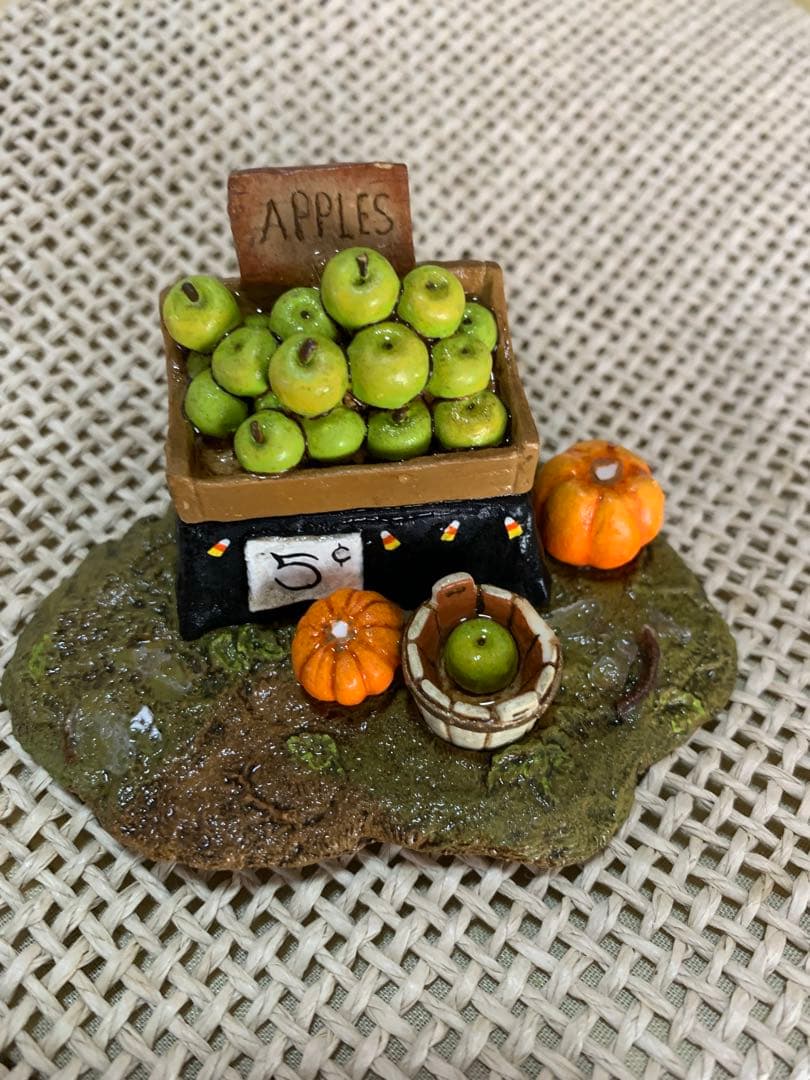 Wee Forest Folk 1992年製 ミニチュア果物屋置物