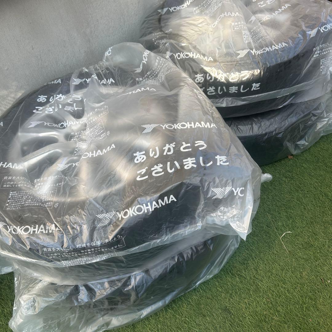 美品トーヨータイヤ　TOYO 2023 215/60r16 スタッドレス　3ヶ月