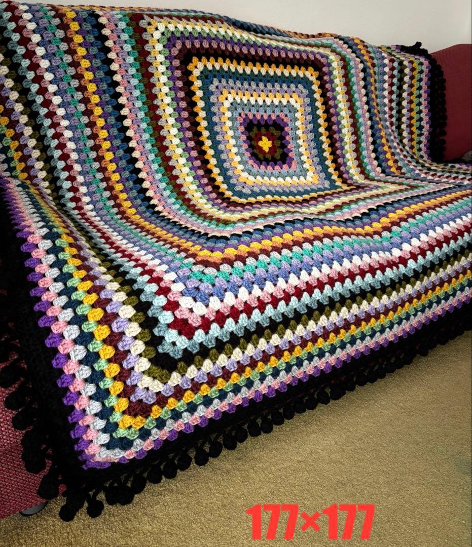 手編み　グラニースクエア　マルチカバー　こたつカバー