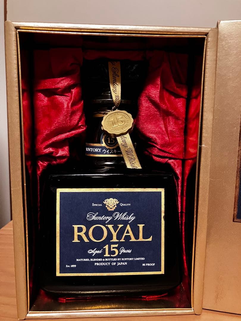 サントリーウイスキー ローヤル15年/ブルーラベル/700ml/箱入り