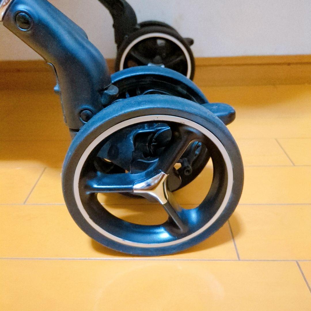 ✨美品✨Aprica ラクーナビッテクッション レザーハンドル アニマル柄