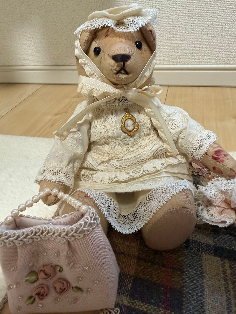 マニー Many オタンジャディス アンティークベア ソファー小物入れ