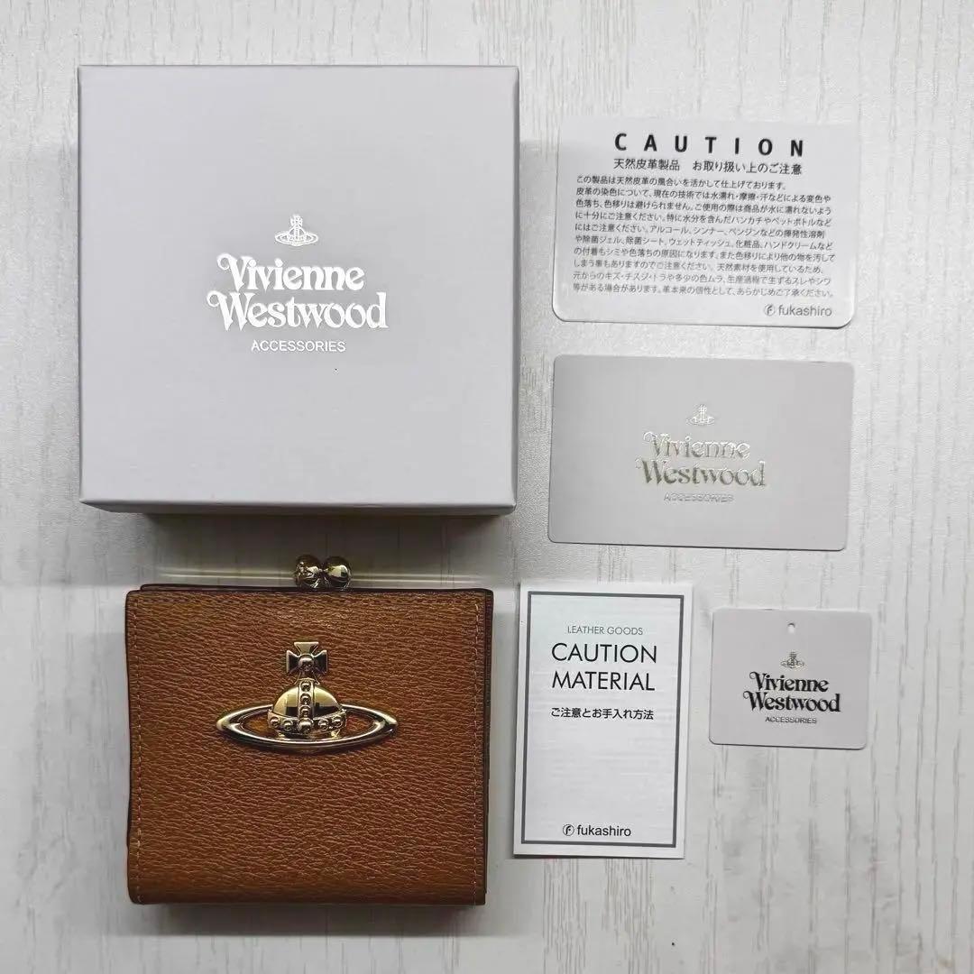 お値下げしました◆箱入りヴィヴィアンウエストウッド 二つ折り財布