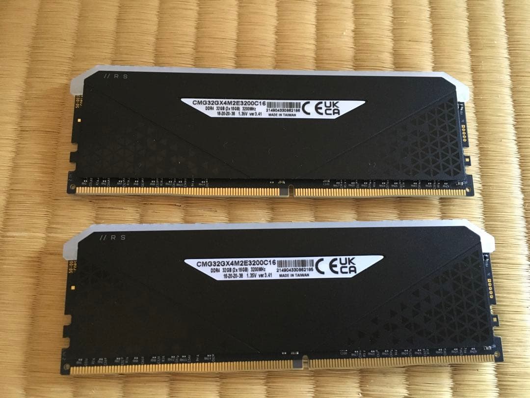 Corsair Vengeance 32GB DDR4 3200MHz 動作品