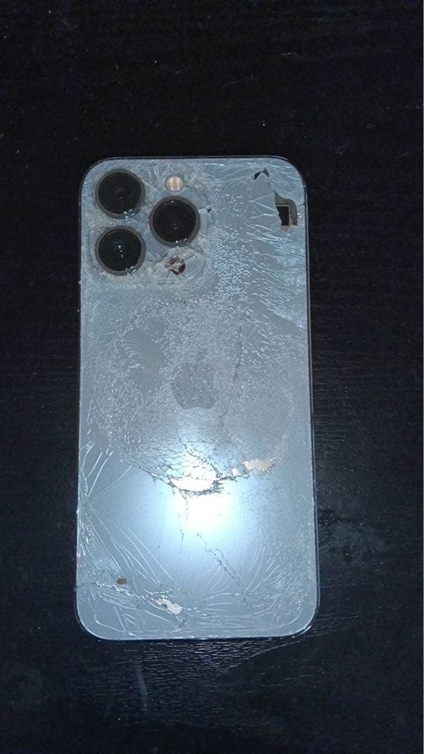 iPhone13Pro 背面割れジャンク 128GB