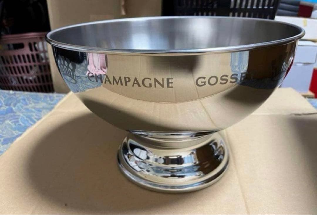 シャンパーニュゴッセ　金属製大型丸シャンパンクーラー