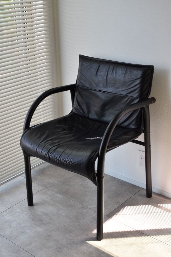 innovator イノベーター　ボガートカフェチェア　レザーチェア