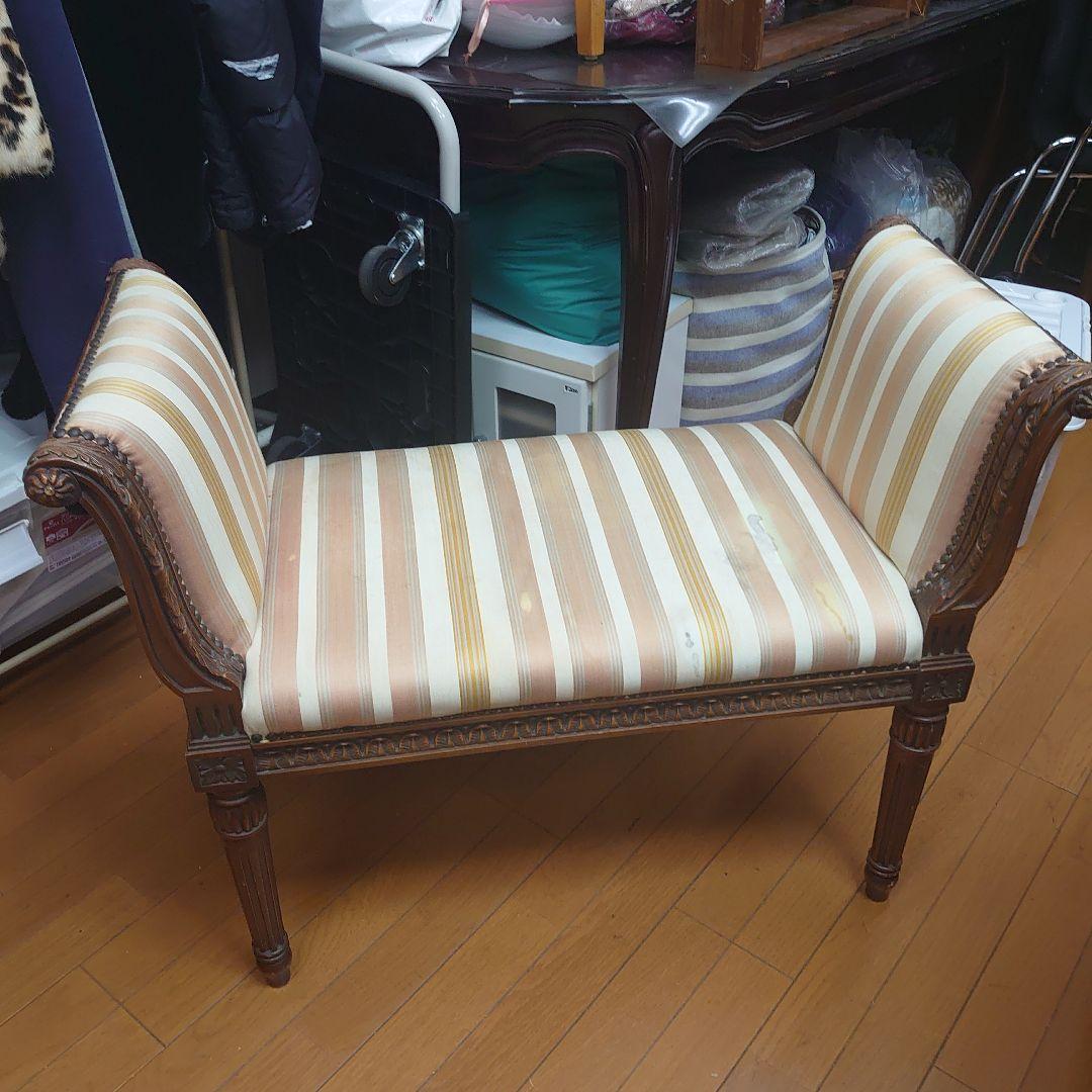 長椅子 ロココ アンティーク 鋲 高級 頑丈 難 チェア 存在感