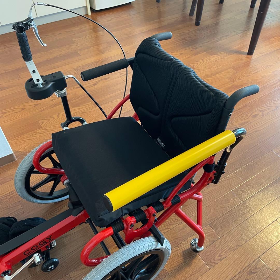 【@135.】足こぎ車いす　COGY(コギー)Mサイズ