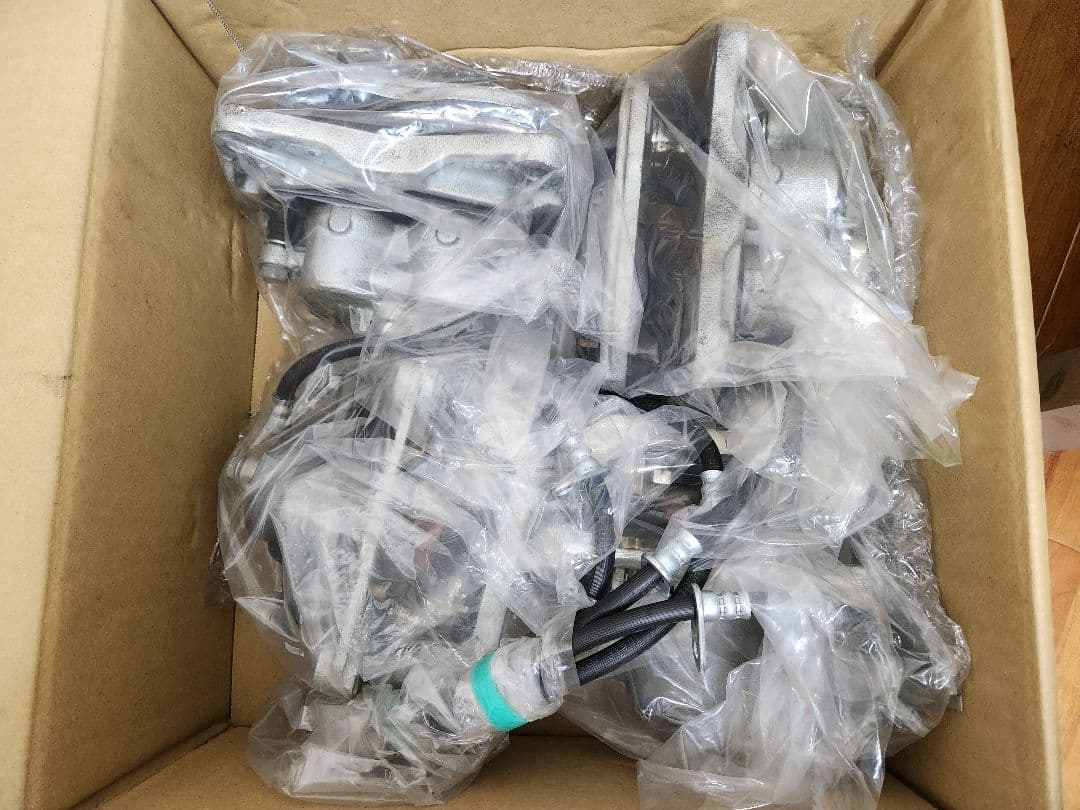 GR86(ZN8)& BRZ(ZD8)純正ブレーキキャリパー&パッド １台分