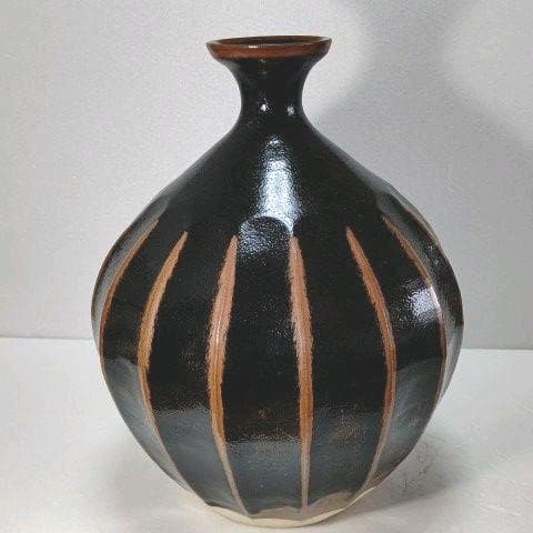 壺 黒天目　備前　藤原 一門