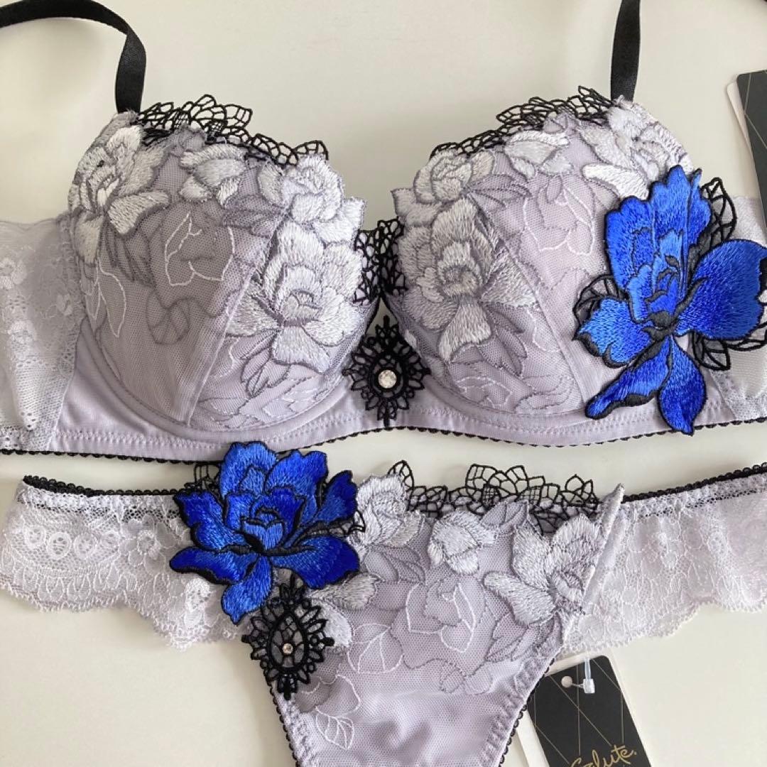 サルート　C75/M　GY　76　脇高ブラ　ソング　タンガ　Tバック