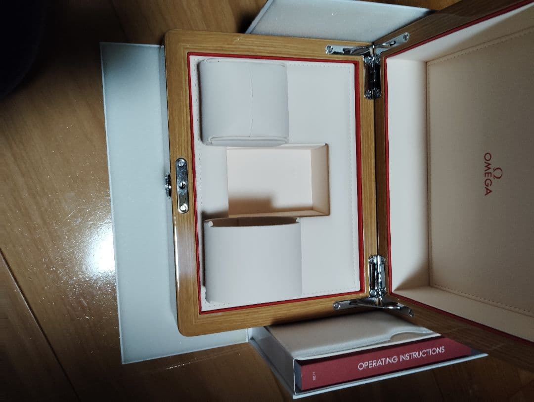 OMEGA 時計収納ボックス ほぼ未使用