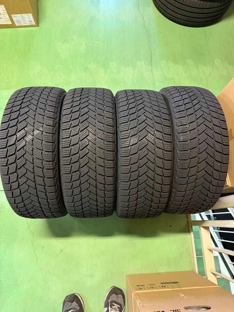 225/45-18スタッドレス4本 ミシュランX-ICE  24年製造