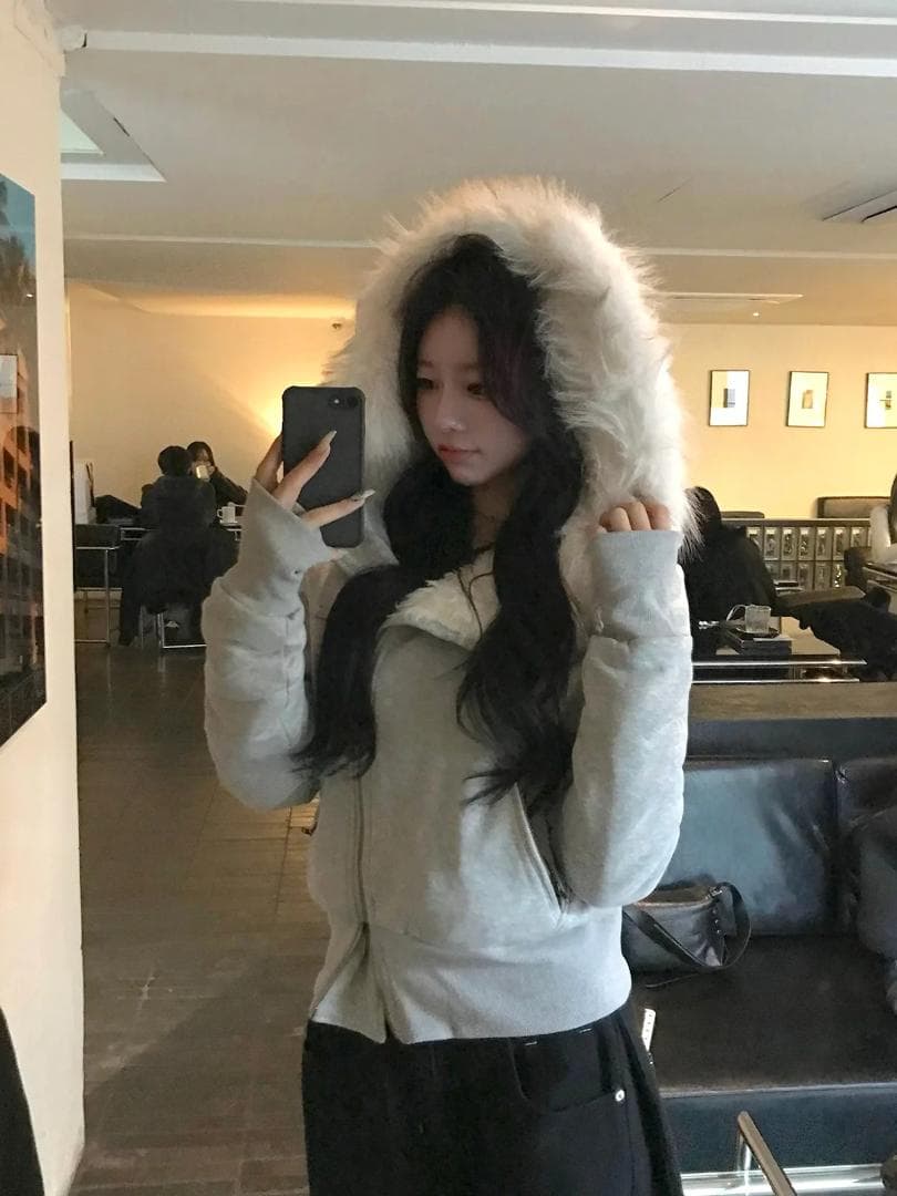 emmy ファータッチフーディーライダースジャケット