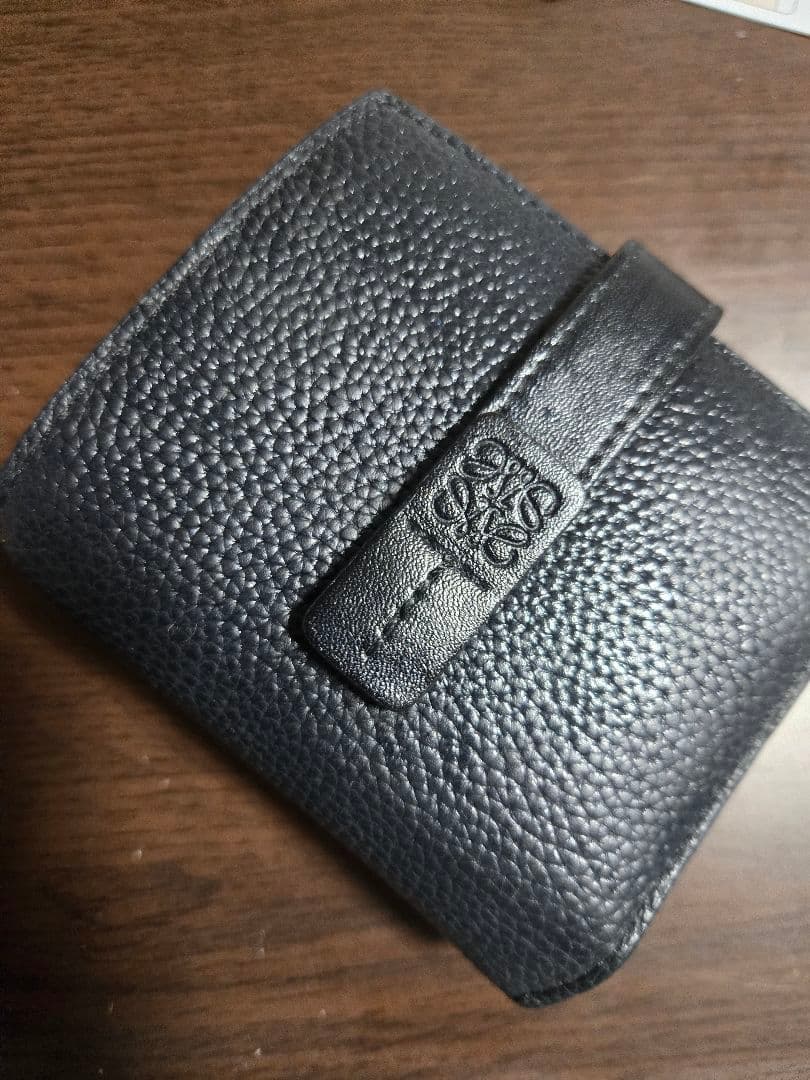 LOEWE ブラック 二つ折り財布