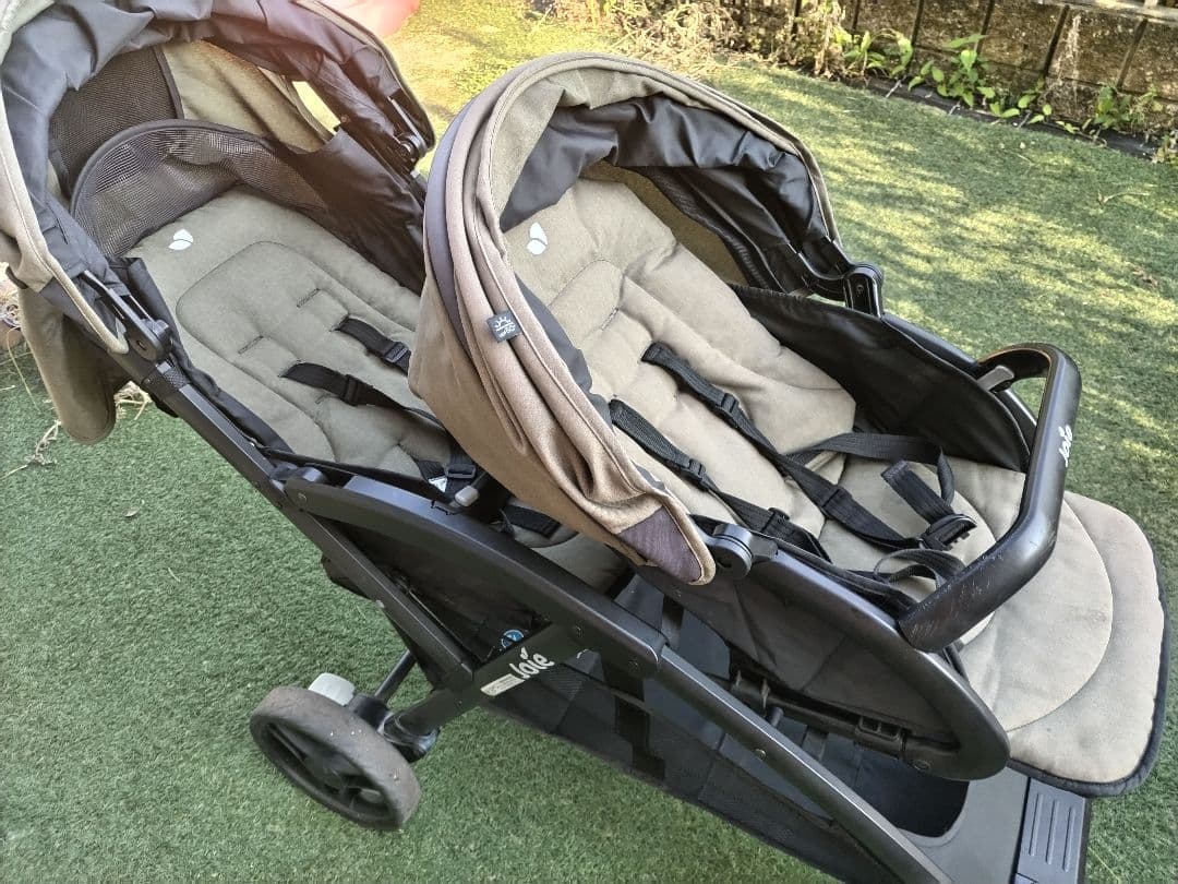 Joie ダブルベビーカー カーキ色