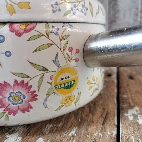 ヴィンテージ 未使用 EJIRY 華やか フラワー 花柄 ホーロー 片手鍋