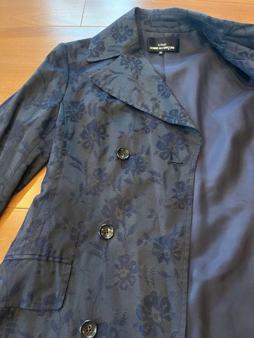 トリココムデギャルソン　花柄刺繍サテンパンツスーツ　紺　tricot