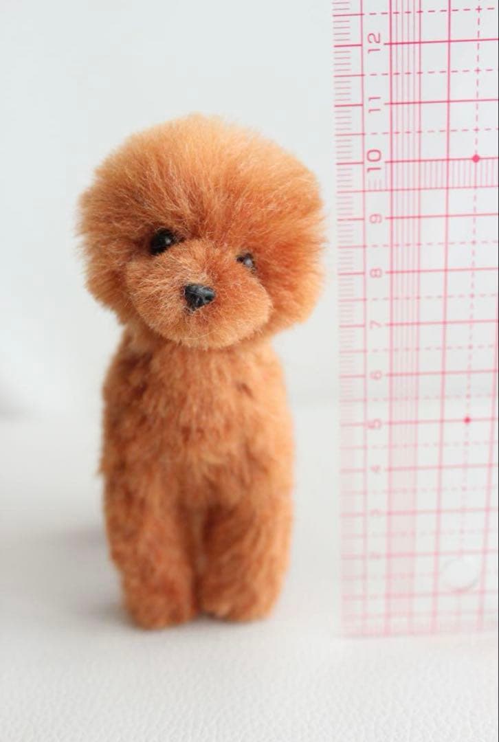 【心を癒す羊毛フェルト犬のプードル(レッド)】