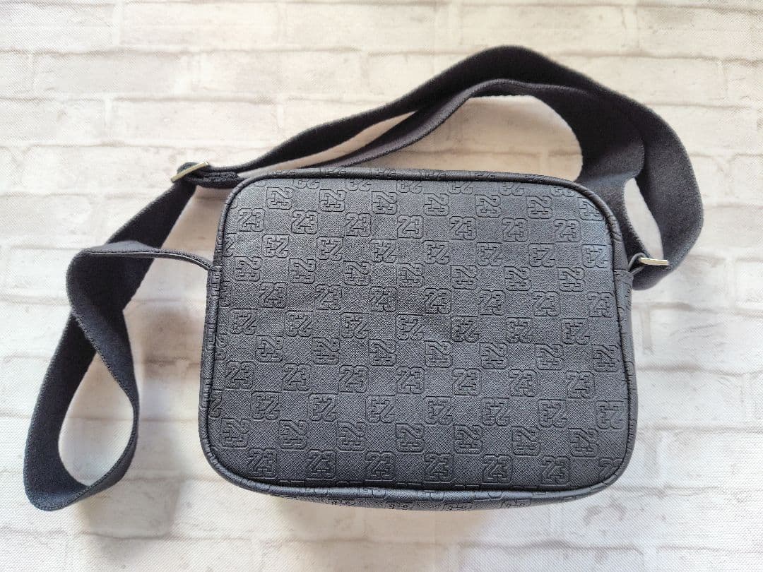 【極美品】Jordan ショルダーバッグ ブラック　モノグラム