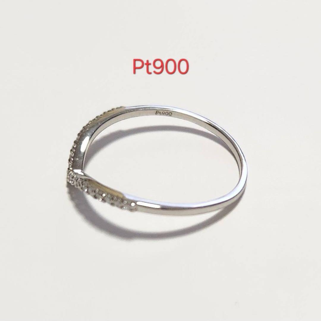 【1つは持っていたい定番人気商品】新品未使用♡PT900台天然ダイヤV字リング