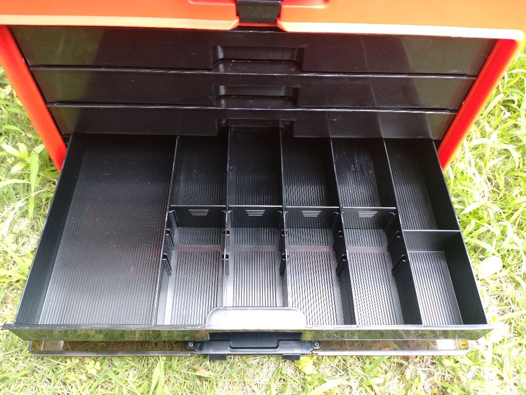 ゆ*ん様 メイホウ　MEIHO VS-8050 　タックルボックス　限定　Meg