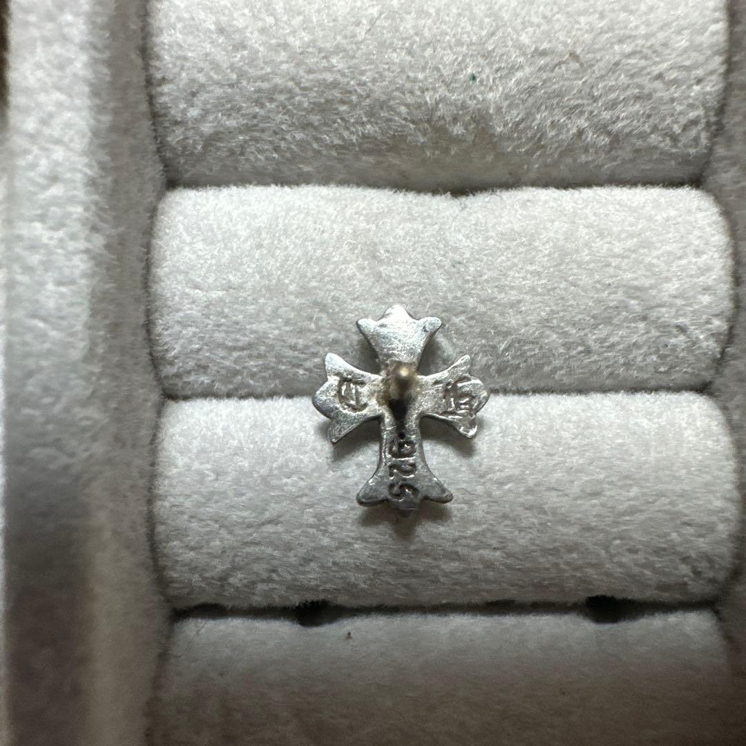 正規品クロムハーツ（Chrome Hearts）クロススタッド　ピアス