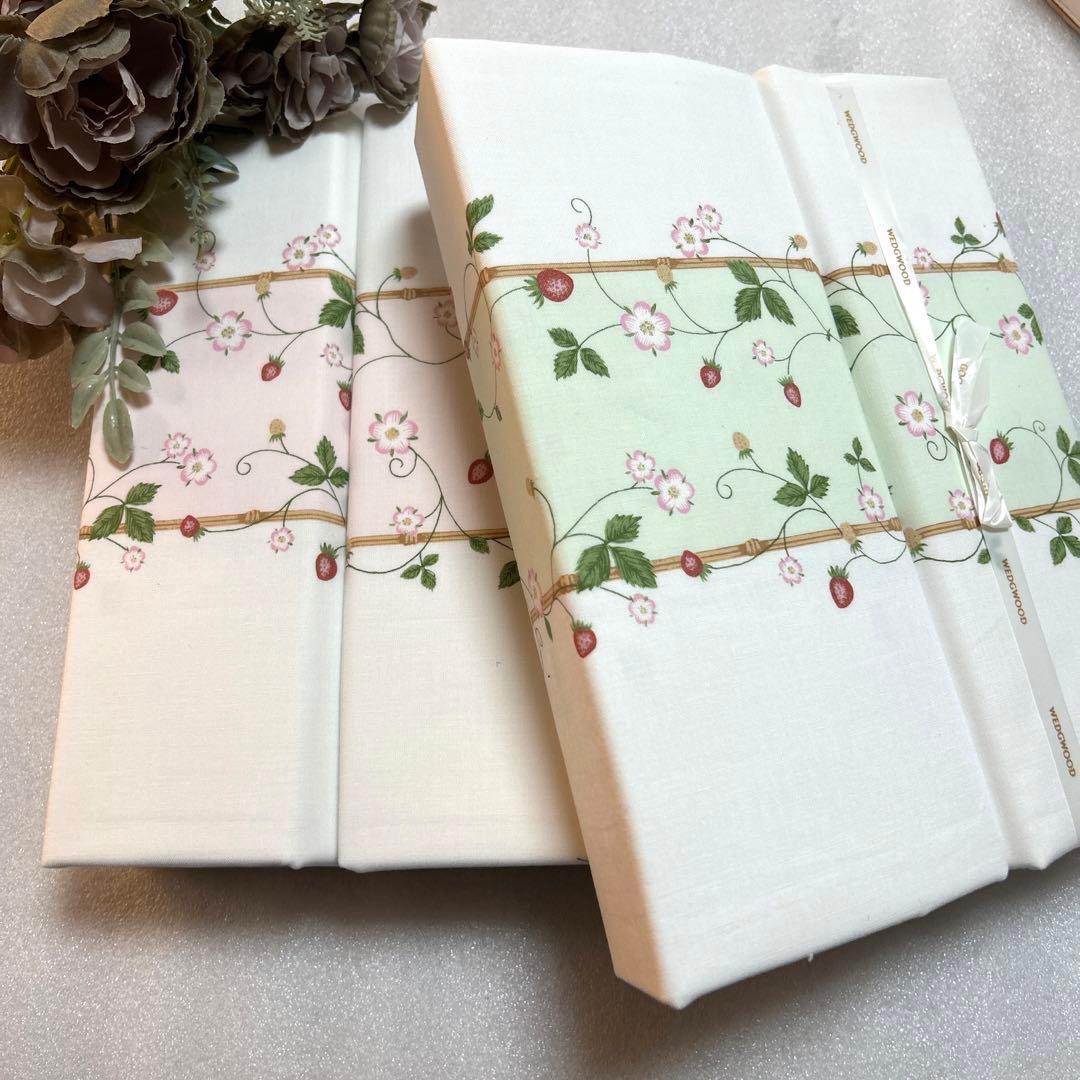 新品　 ウェッジウッド　ワイルドストロベリー　フラットシーツ2枚