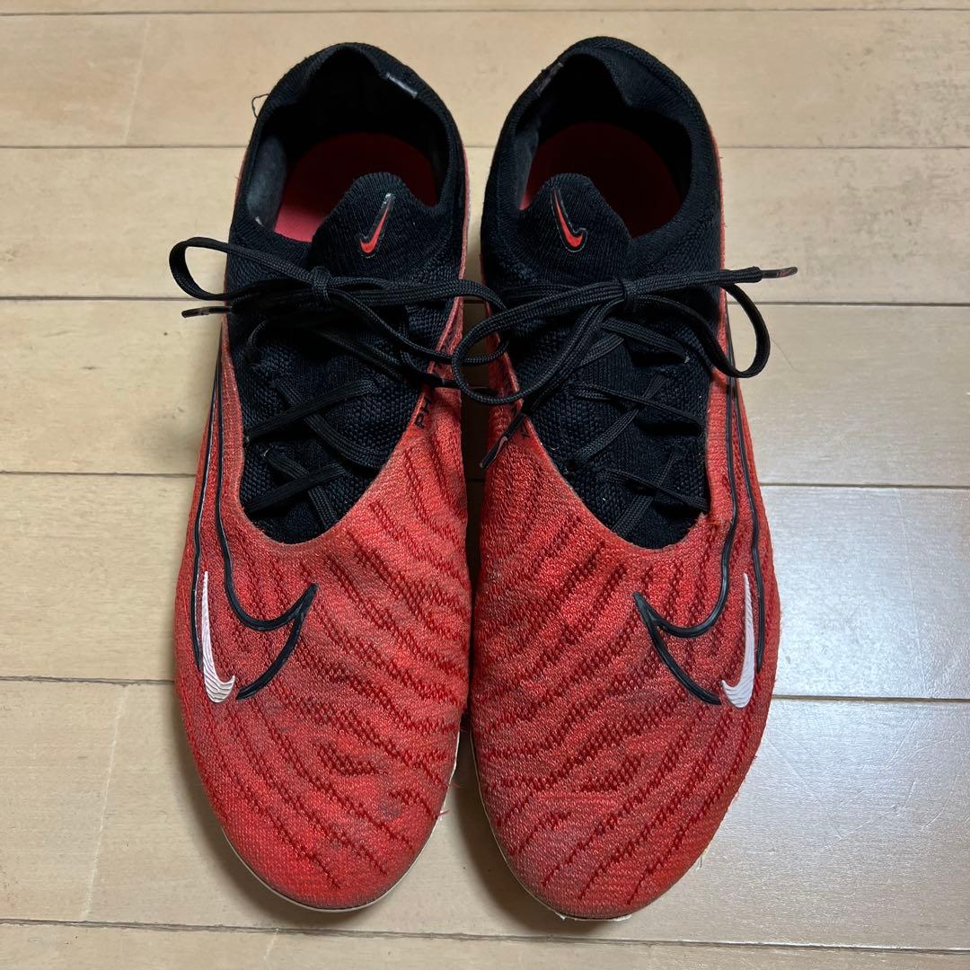 サッカースパイク　ファントムgx AG 27cm