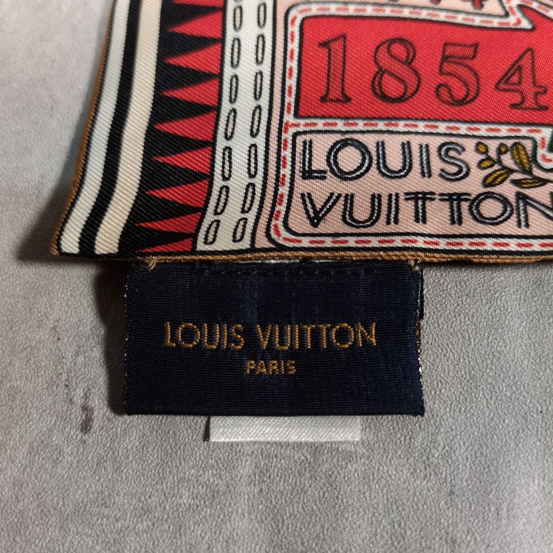 LOUIS VUITTON レッド マルチカラー スカーフ シルク100%