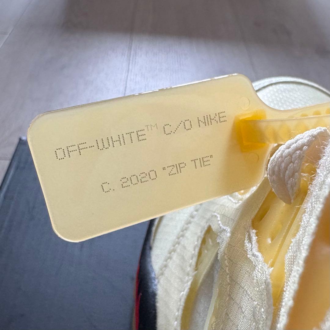 靴 OFF-WHITE NIKE AIR JORDAN 5 SAIL