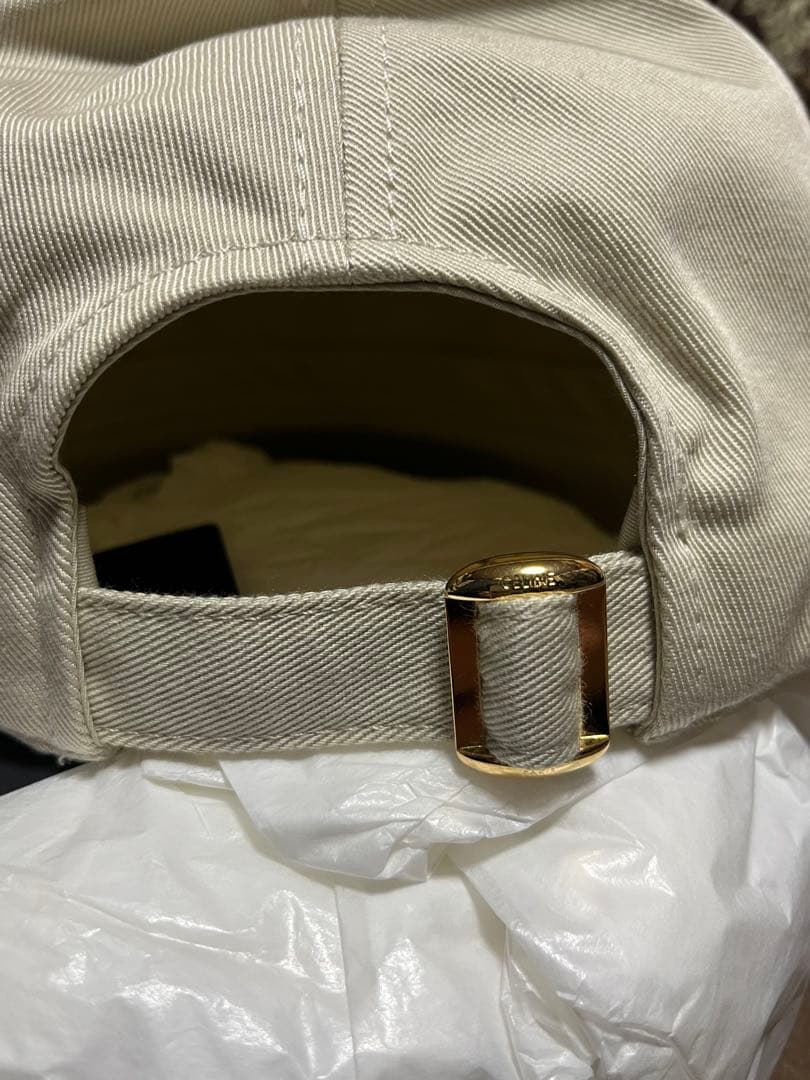 ふくちゃん838【新品】CELINEトリオンフ ベースボールキャップ