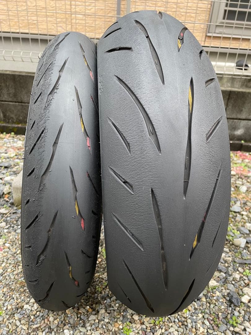 ※アール　バトラックスS23 120/70ZR17 180/55ZR17