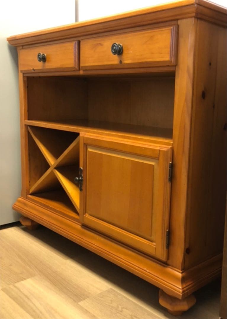 パイン材　リビングボード　サイドボード　北欧　天然木