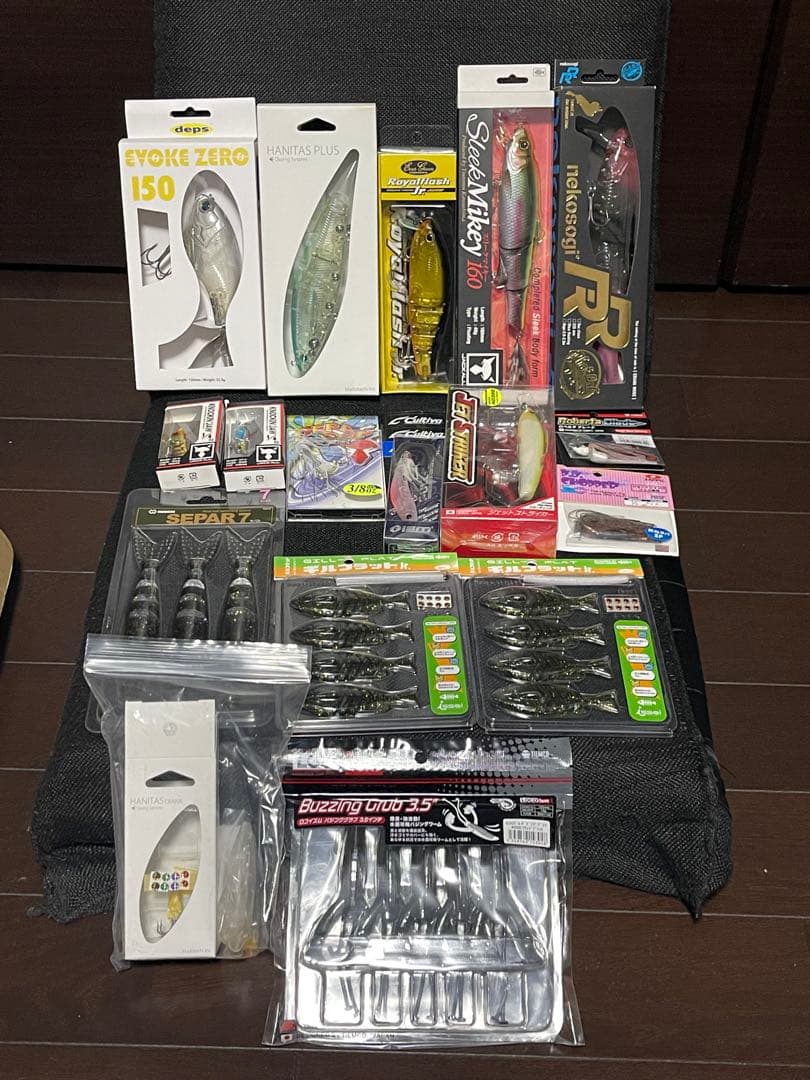 フィッシングルアーとアクセサリーセット