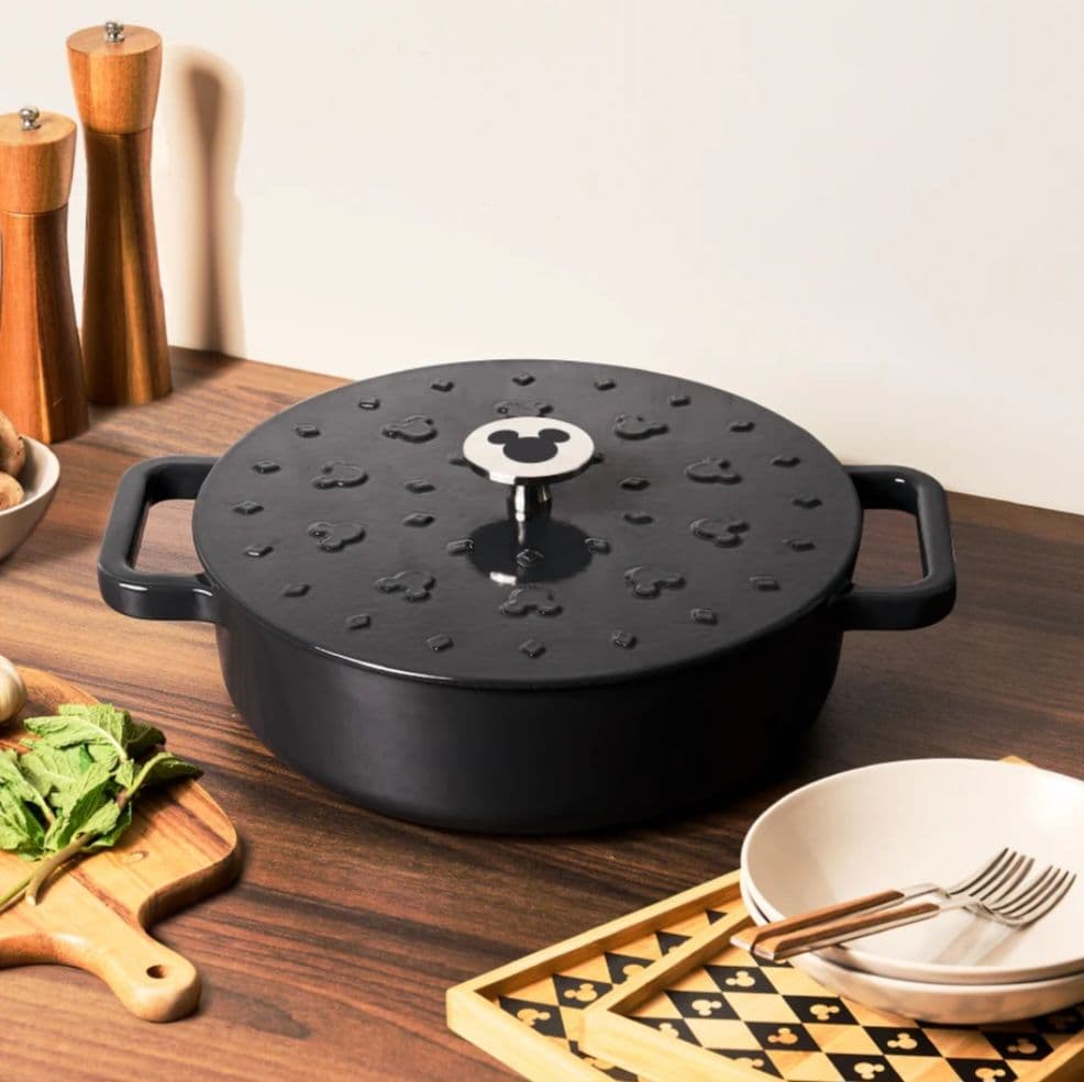 MEYER マイヤーキャストアイアン　キャセロール　ディズニー