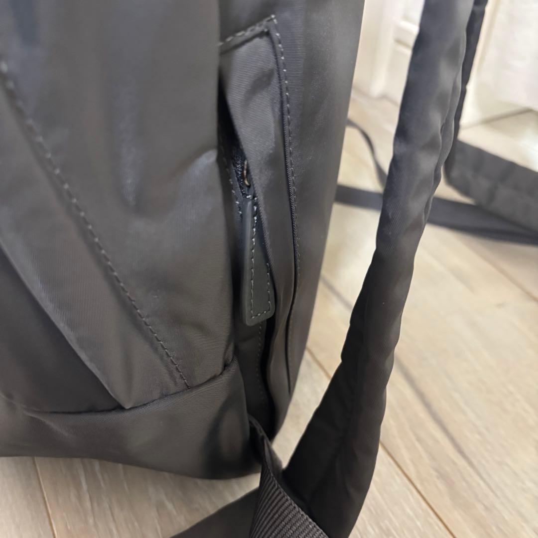 新品未使用⭐︎アニエスベー リュック ナイロン レザー グレー　パックパック