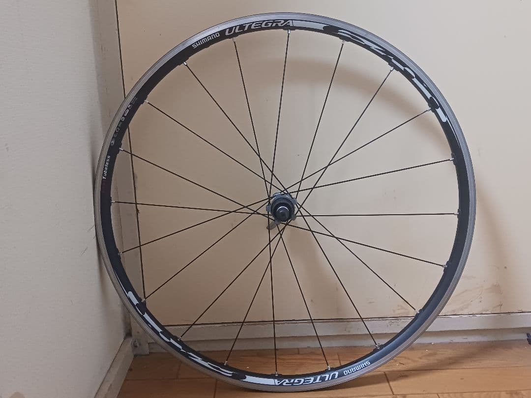 美品 アルテグラ WH-6700 前後ホイールセット 10速 チューブレス対応