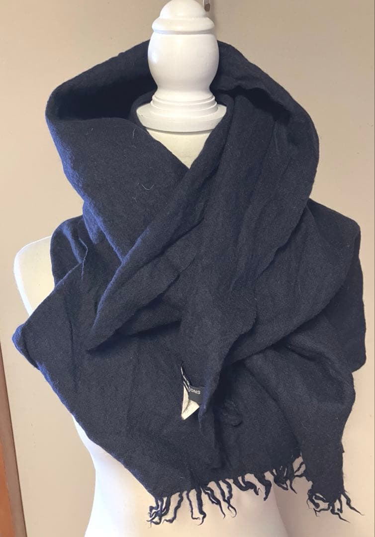 コムデギャルソンHOMME 縮絨ウールマフラー ネイビーカラー