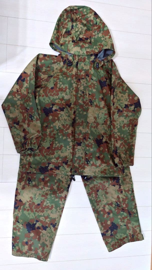 GORE TEX　ゴアテックス　雨衣　レインコート上下　迷彩　М