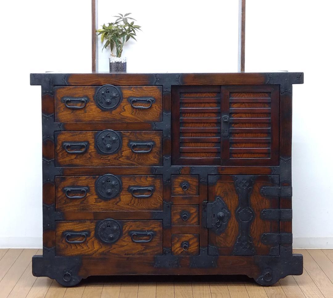 木製 前欅(ケヤキ) 鶴亀彫刻 装飾金具 車箪笥 整理収納家具 民芸家具 和家具