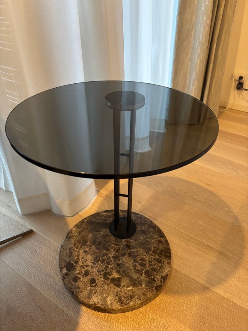 ボーコンセプト　サイドテーブル