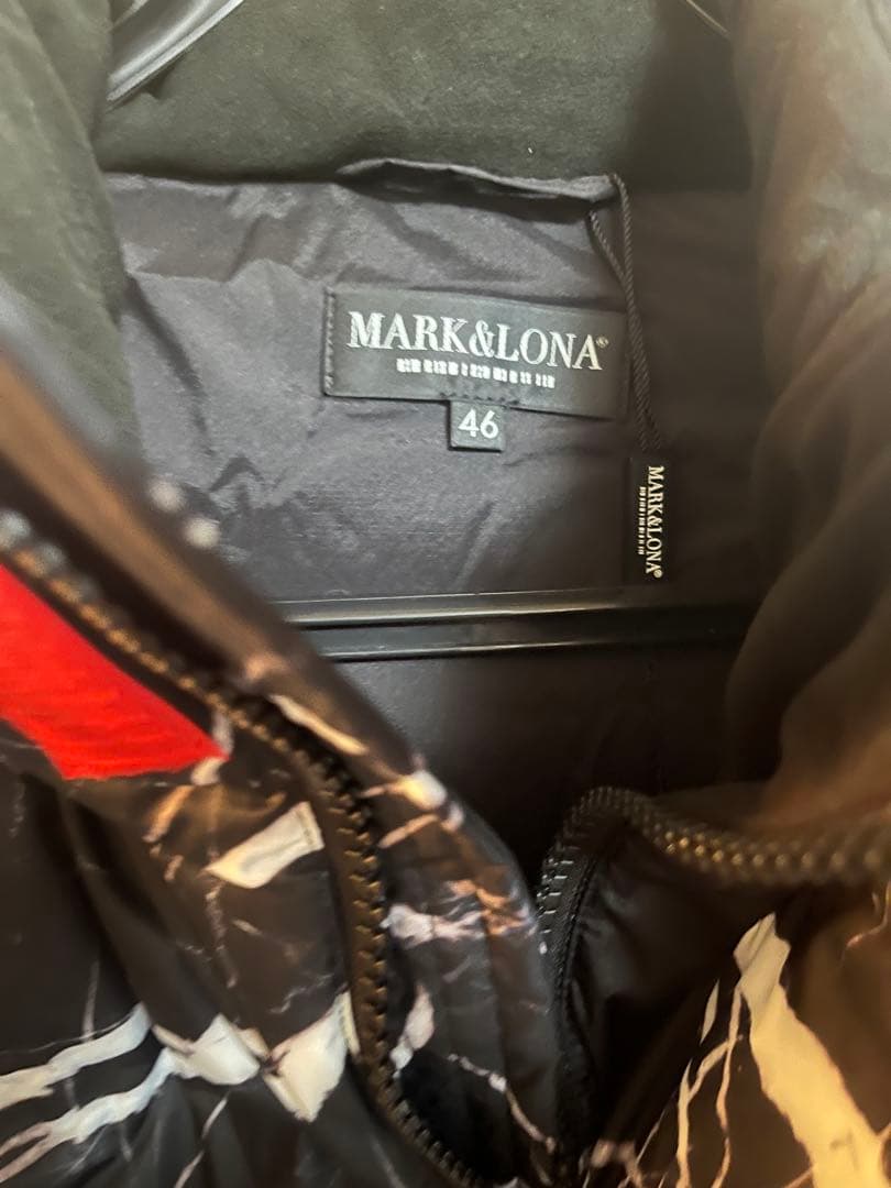 マークアンドロナダウンジャケット